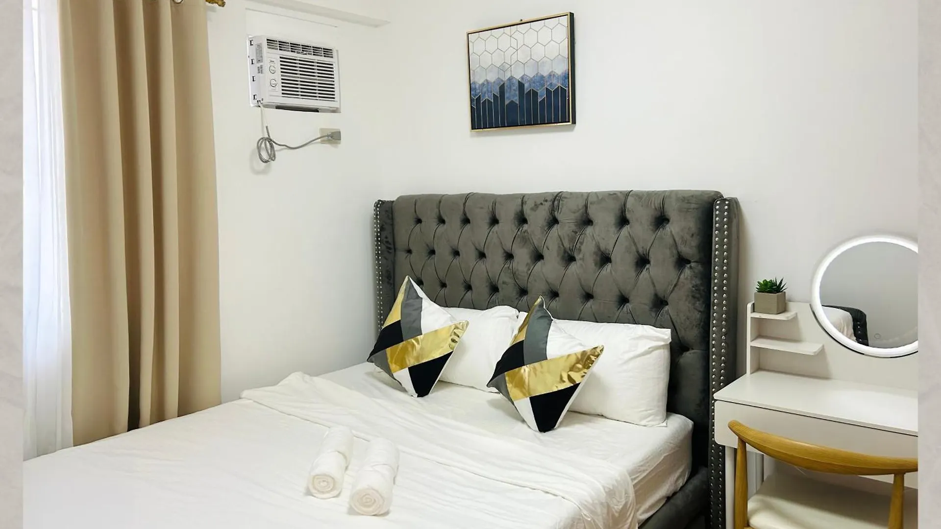 Aparthotel 1 Bedroom Cozy Condo / Arezzo Place Davao Near Airport