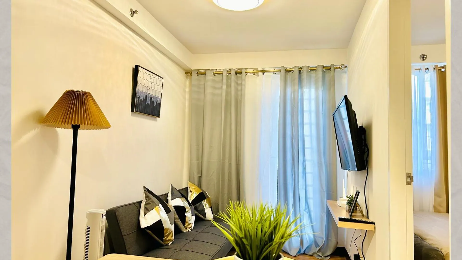 1 Bedroom Cozy Condo / Arezzo Place Davao Near Airport