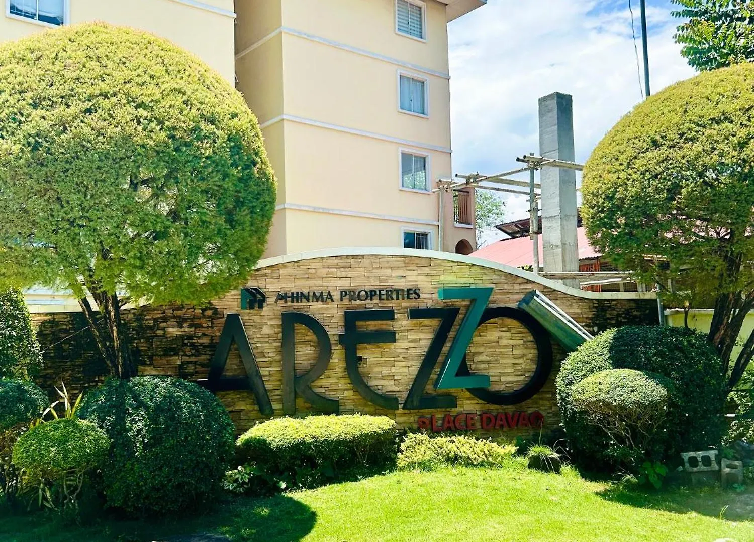 1 Bedroom Cozy Condo / Arezzo Place Davao Near Airport